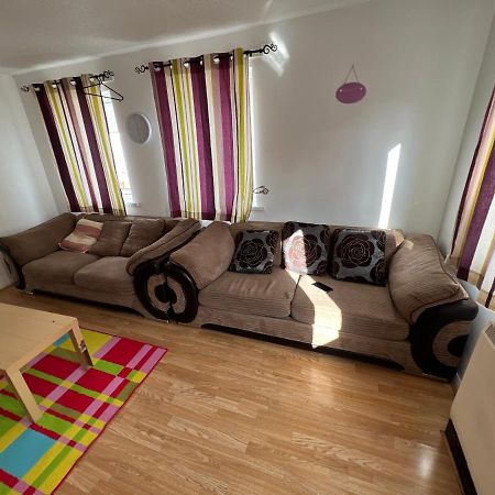 Goodwin Apartments คาร์ลไอเอิล ภายนอก รูปภาพ