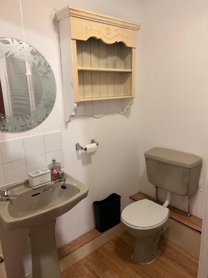 Goodwin Apartments คาร์ลไอเอิล ภายนอก รูปภาพ
